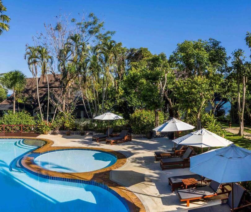 Tropical Escape: Strand Kamala Exterior foto
